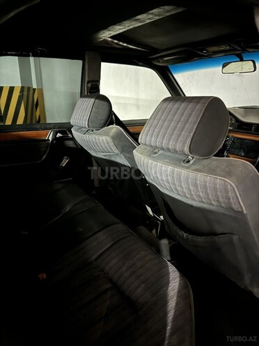 Mercedes E 200 1993, 484,940 km - 2.0 l - Bakı