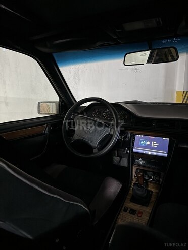 Mercedes E 200 1993, 484,940 km - 2.0 l - Bakı