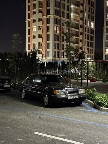 Mercedes E 200 1993, 484,940 km - 2.0 l - Bakı