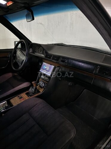 Mercedes E 200 1993, 484,940 km - 2.0 l - Bakı