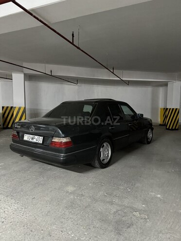 Mercedes E 200 1993, 484,940 km - 2.0 l - Bakı