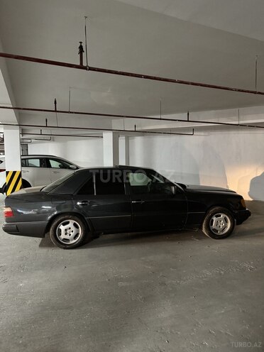 Mercedes E 200 1993, 484,940 km - 2.0 l - Bakı