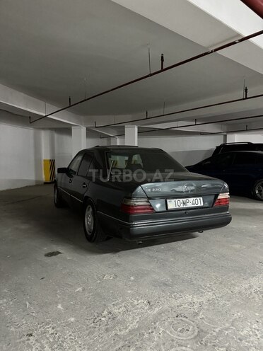 Mercedes E 200 1993, 484,940 km - 2.0 l - Bakı