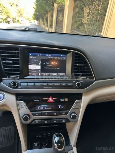 Hyundai Elantra 2018, 101,389 km - 1.4 л - Bakı