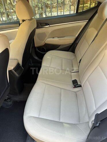 Hyundai Elantra 2018, 101,389 km - 1.4 л - Bakı