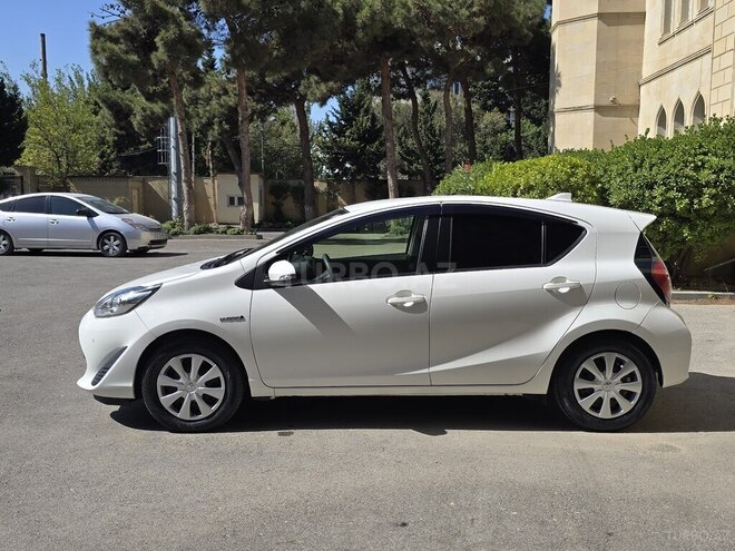 Toyota Aqua 2018, 63,500 km - 1.5 l - Bakı