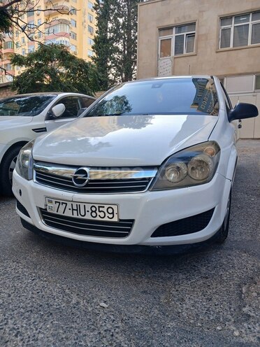 Opel Astra 2009, 280,000 km - 1.4 l - Bakı