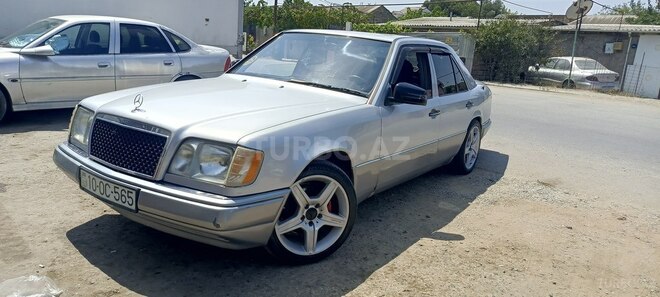 Mercedes E 220 1994, 497,000 km - 2.2 l - Bakı