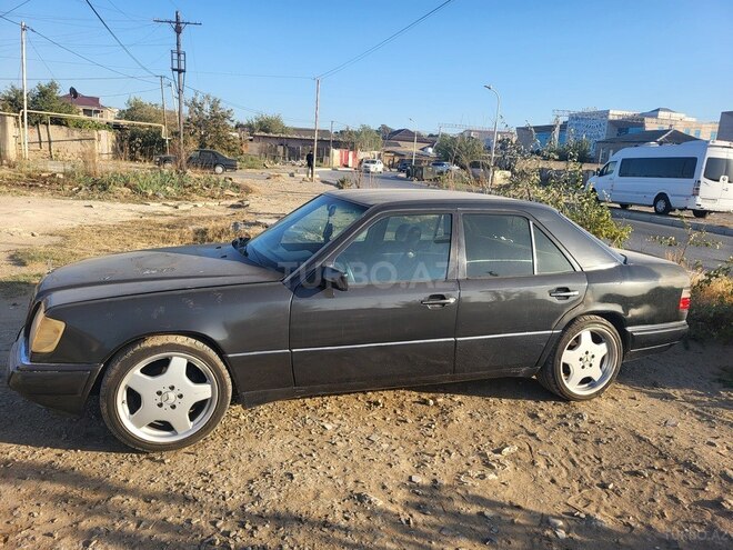 Mercedes E 220 1993, 550,000 km - 2.2 l - Bakı