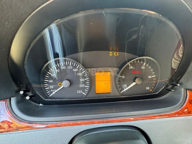 Mercedes Vito 2009, 330,000 km - 2.2 l - Qəbələ