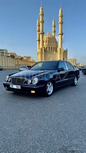 Mercedes E 240 1999, 285,000 km - 2.4 l - Bakı