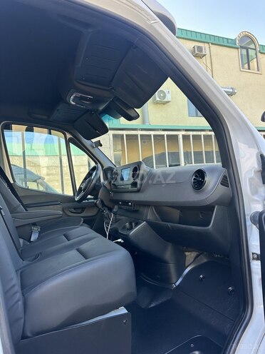 Mercedes  2023, 297,000 km - 2.0 л - Bakı