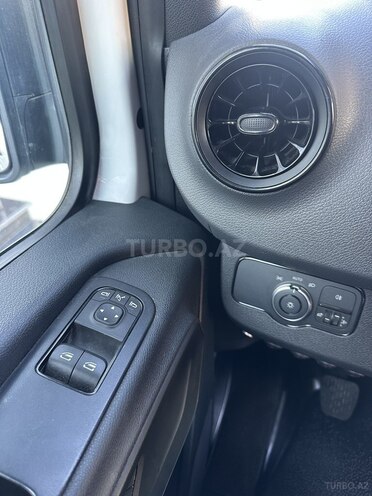 Mercedes  2023, 297,000 km - 2.0 л - Bakı