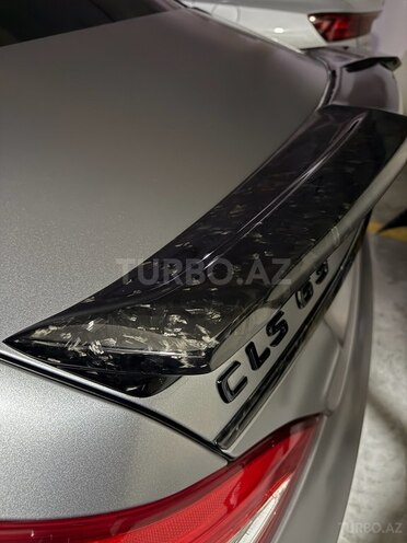 Mercedes CLS 63 AMG-11