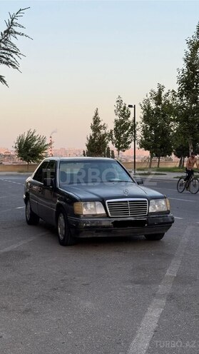 Mercedes E 220 1995, 407,000 km - 2.2 l - Bakı