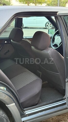 Mercedes E 220 1995, 407,000 km - 2.2 l - Bakı