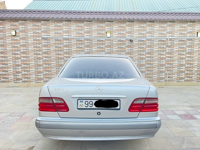 Mercedes E 240 1999, 281,000 km - 2.4 l - Bakı