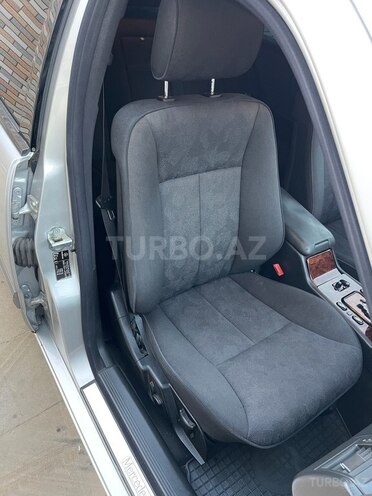 Mercedes E 240 1999, 281,000 km - 2.4 l - Bakı
