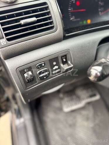 Toyota Corolla 2006, 342,000 km - 1.4 l - Şirvan