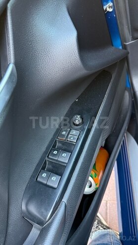 Toyota Camry-13