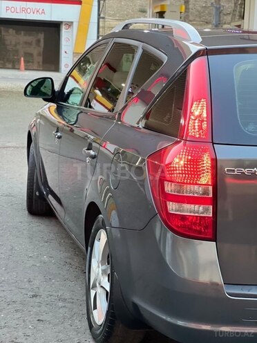 Kia Ceed 2009, 300,000 km - 1.6 л - Bakı