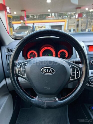 Kia Ceed 2009, 300,000 km - 1.6 л - Bakı