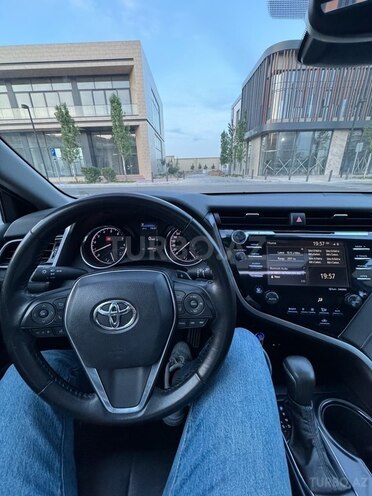 Toyota Camry-14