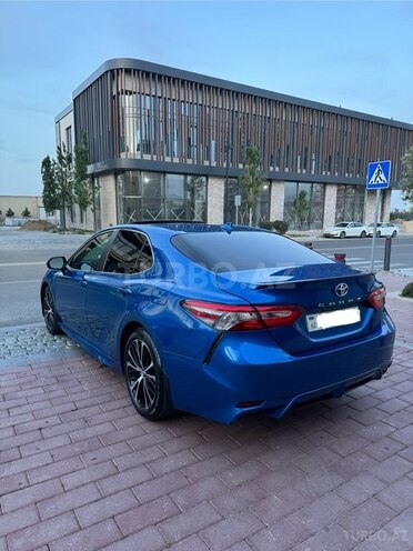 Toyota Camry-7