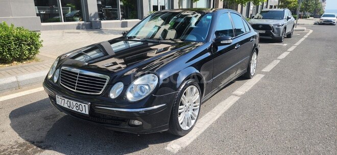 Mercedes E 350 2005, 275,000 km - 3.5 l - Bakı