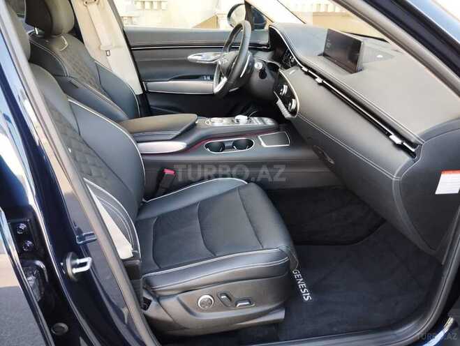 Genesis GV70-7