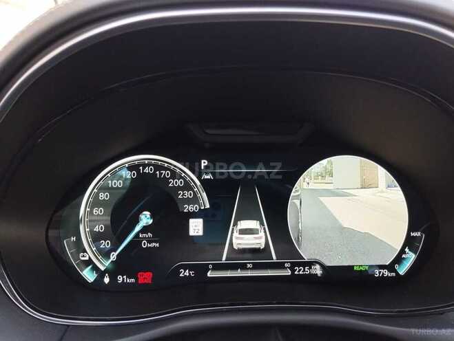 Genesis GV70-18