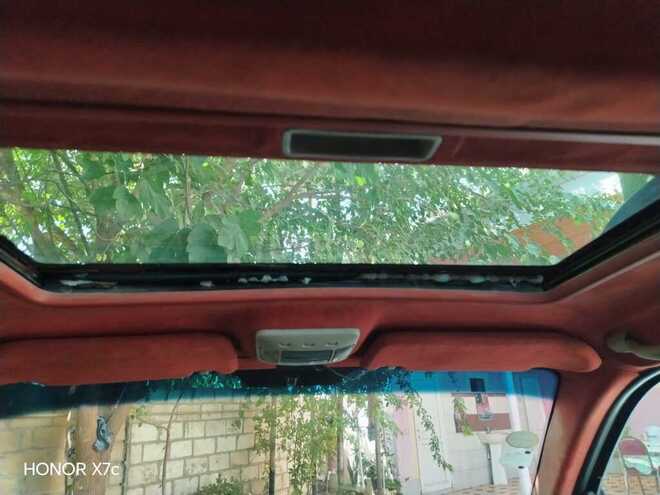 Land Rover Freelander 2002, 255,500 km - 2.5 l - Ağcabədi