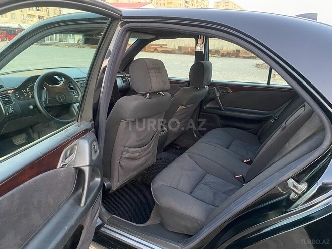 Mercedes E 230 1997, 589,000 km - 2.3 l - Bakı