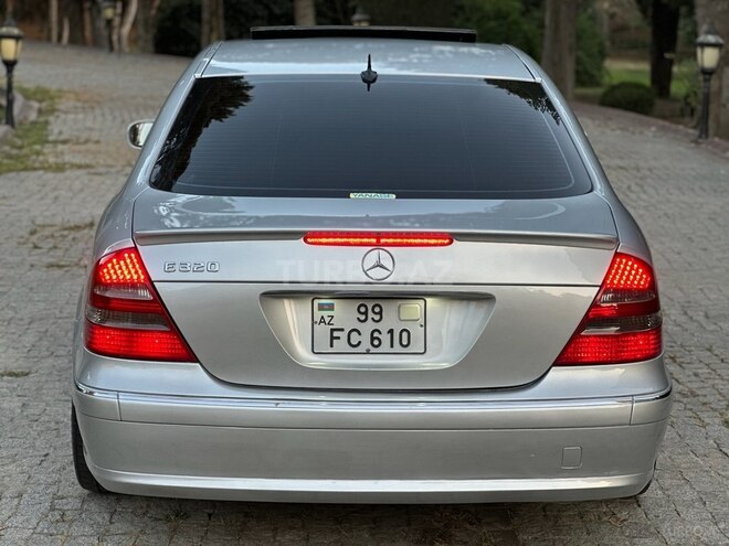 Mercedes E 320 2002, 269,100 km - 3.2 l - Bakı