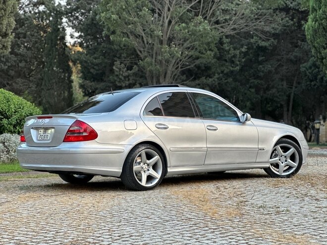 Mercedes E 320 2002, 269,100 km - 3.2 l - Bakı