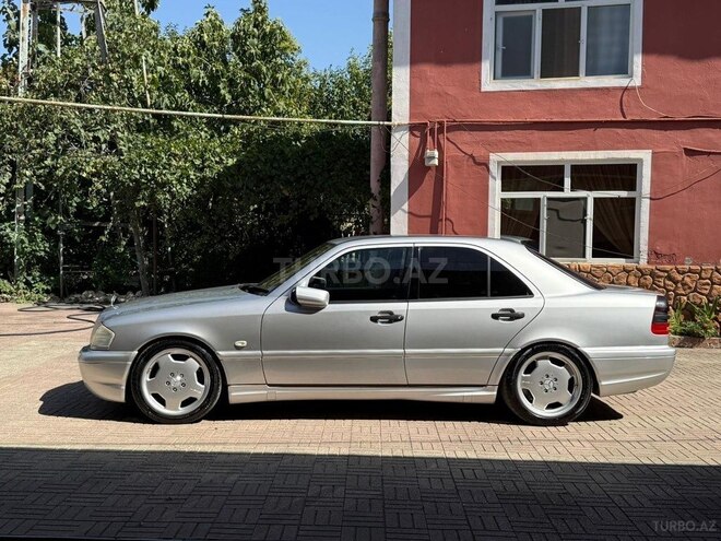Mercedes C 240 2000, 260,000 km - 2.4 l - Masallı