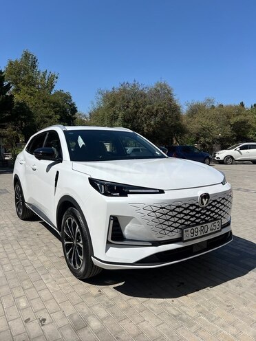 Changan CS 55 Plus 2025, 0 km - 1.5 л - Bakı