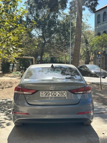 Hyundai Elantra 2017, 70,670 km - 2.0 l - Bakı
