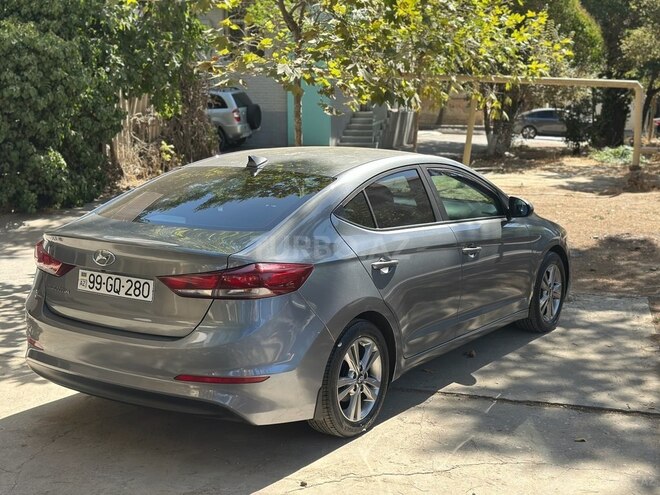 Hyundai Elantra 2017, 70,670 km - 2.0 l - Bakı