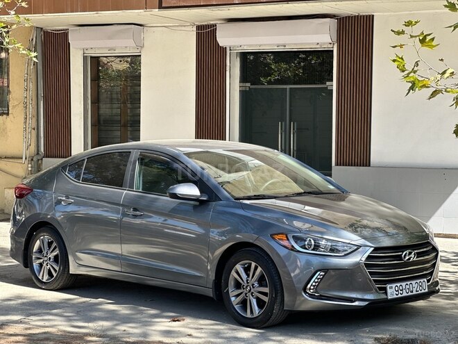 Hyundai Elantra 2017, 70,670 km - 2.0 l - Bakı