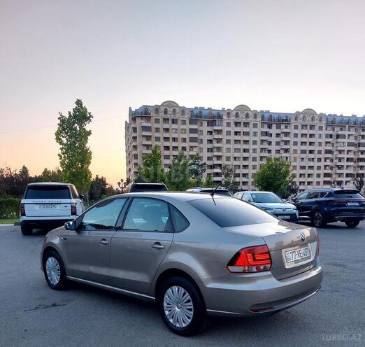 Volkswagen Polo 2018, 163,700 km - 1.6 l - Bakı