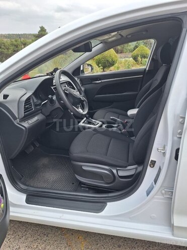 Hyundai Elantra 2020, 39,310 km - 1.6 l - Tovuz