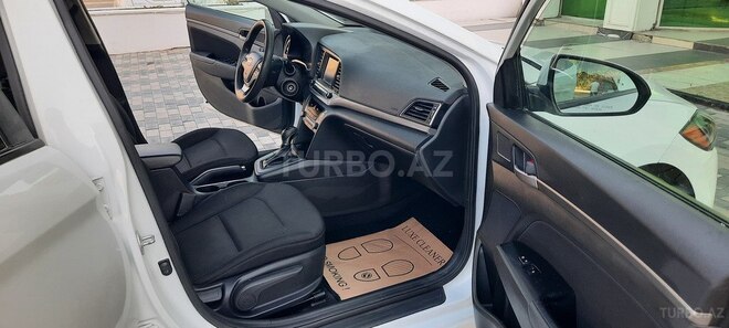 Hyundai Elantra 2018, 183,465 km - 2.0 l - Bakı