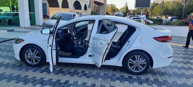 Hyundai Elantra 2018, 183,465 km - 2.0 l - Bakı