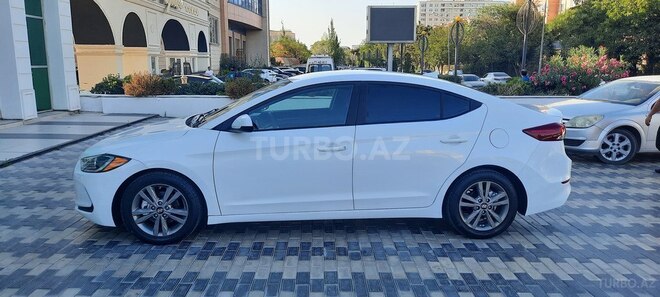 Hyundai Elantra 2018, 183,465 km - 2.0 l - Bakı