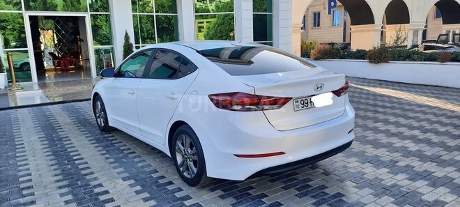 Hyundai Elantra 2018, 183,465 km - 2.0 l - Bakı