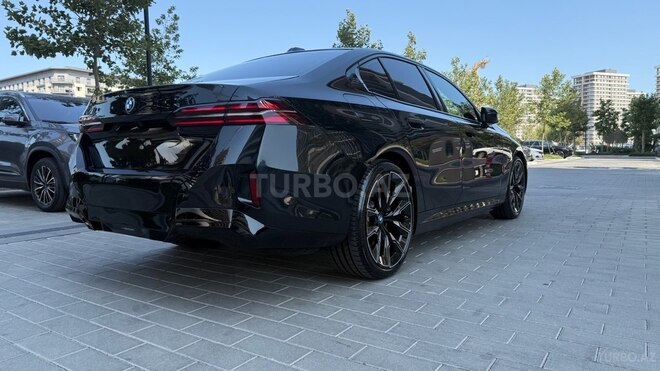 BMW i5-3