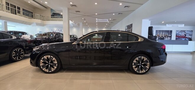 BMW i5-7