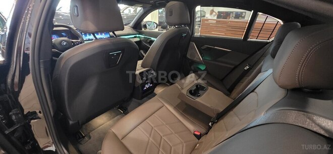 BMW i5-12