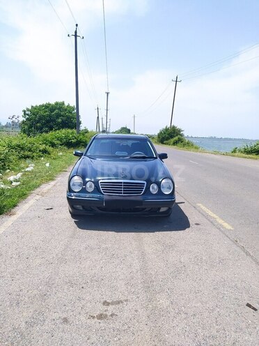 Mercedes E 280 2000, 449,230 km - 2.8 l - Lənkəran